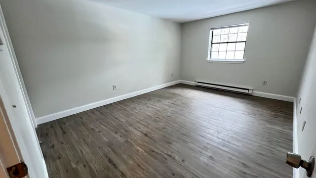 $1,500 | 12 East Side Drive, Unit 221, Concord, NH 03301