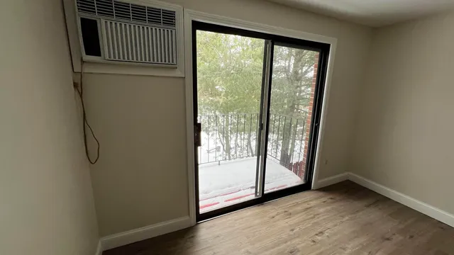 $1,500 | 12 East Side Drive, Unit 221, Concord, NH 03301