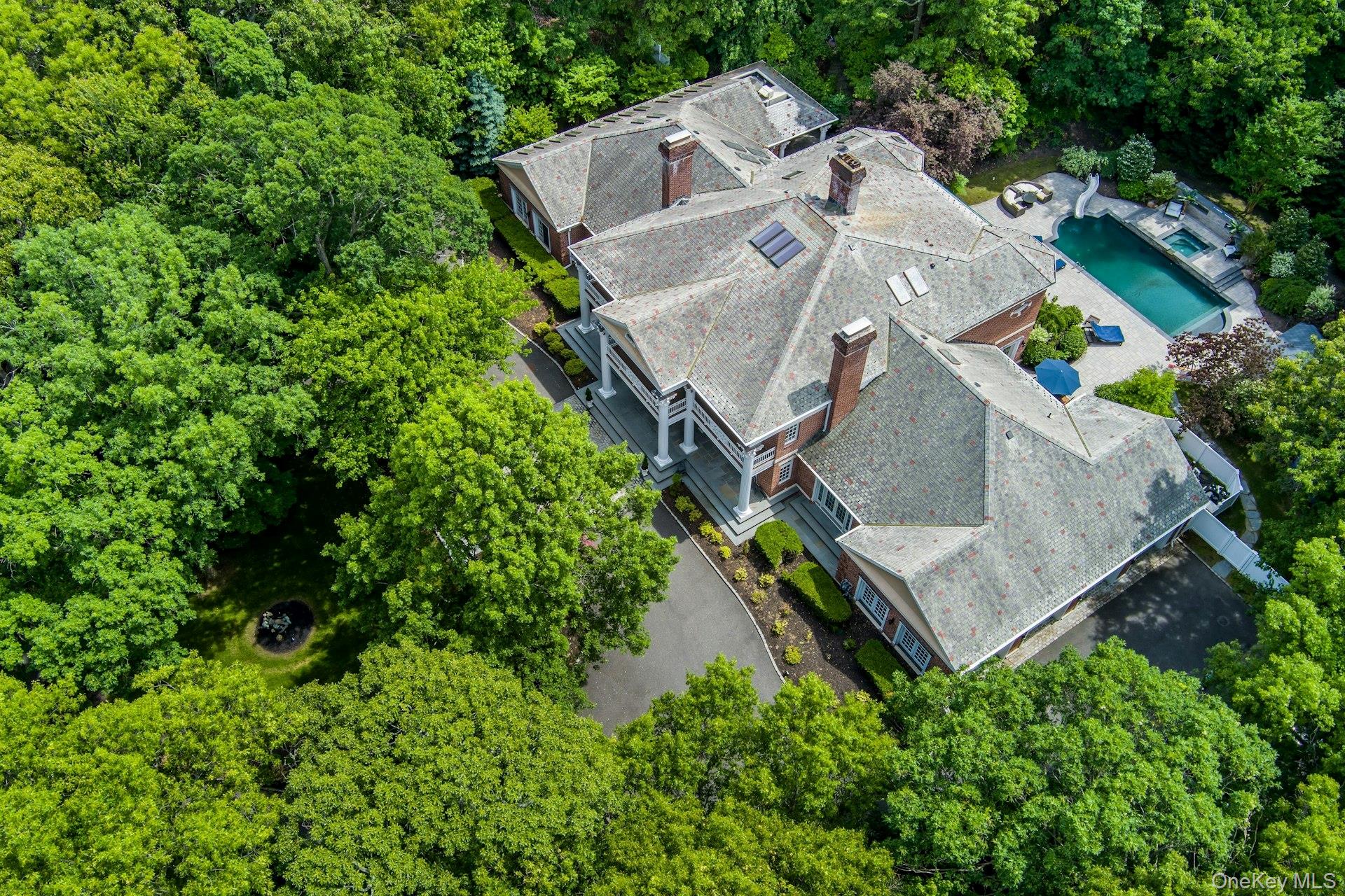 98 Cliff Road Port Jefferson, NY 11777 - Photo 41 of 47