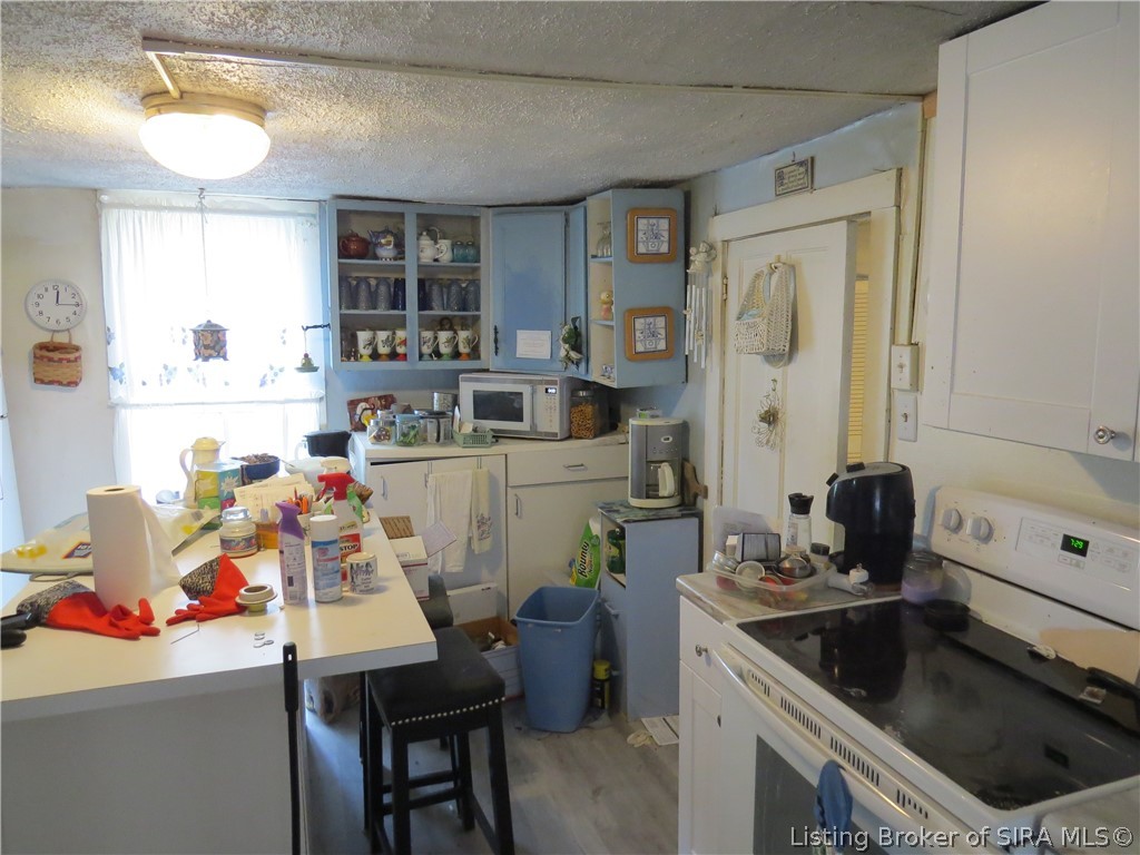 8510 Highway 64 Georgetown, IN 47122 - Photo 3 of 21