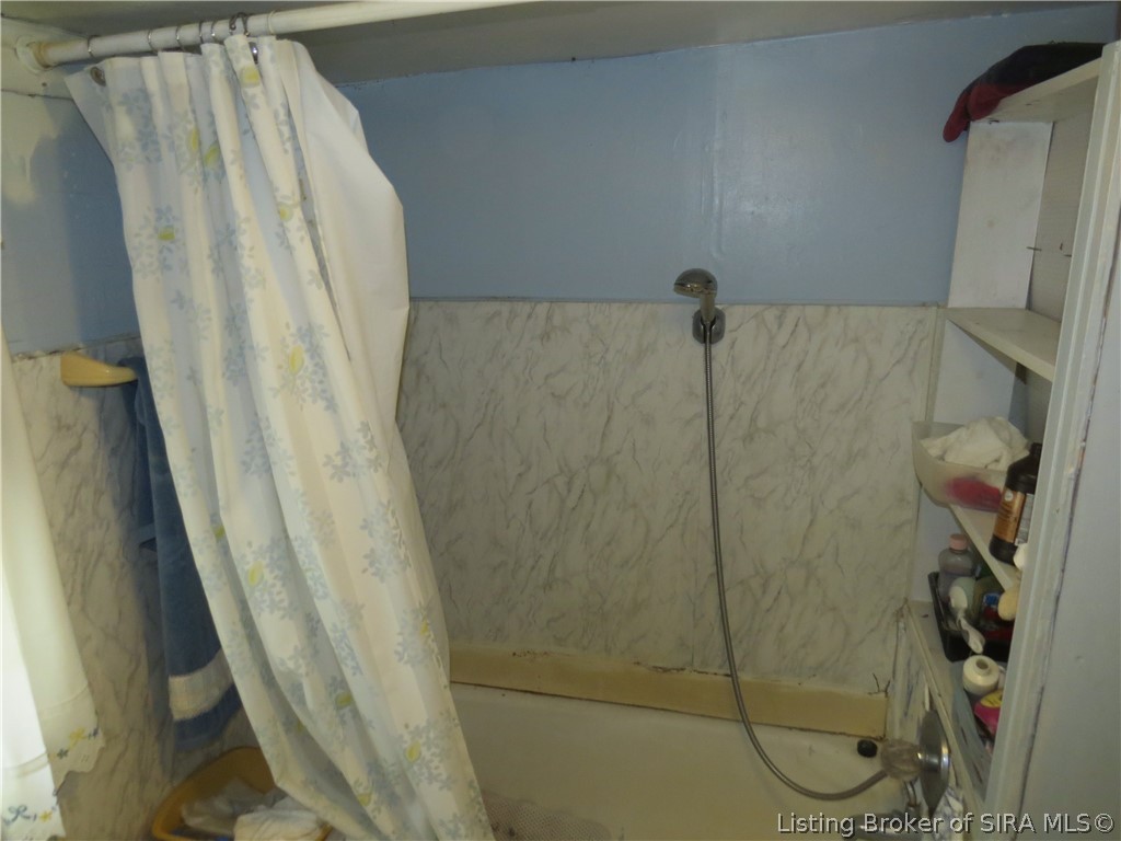 8510 Highway 64 Georgetown, IN 47122 - Photo 10 of 21