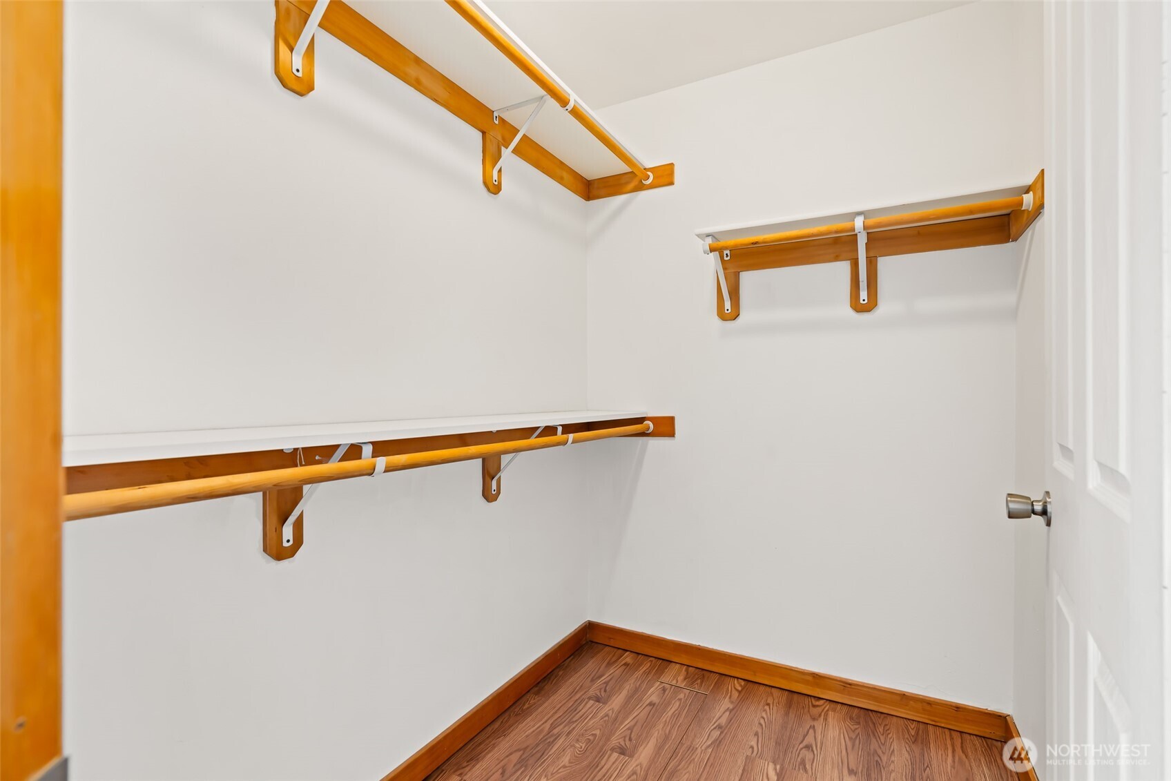 509B Clubhouse Way, Unit A Mattawa, WA 99349 - Photo 21 of 29 a view of walk in closet