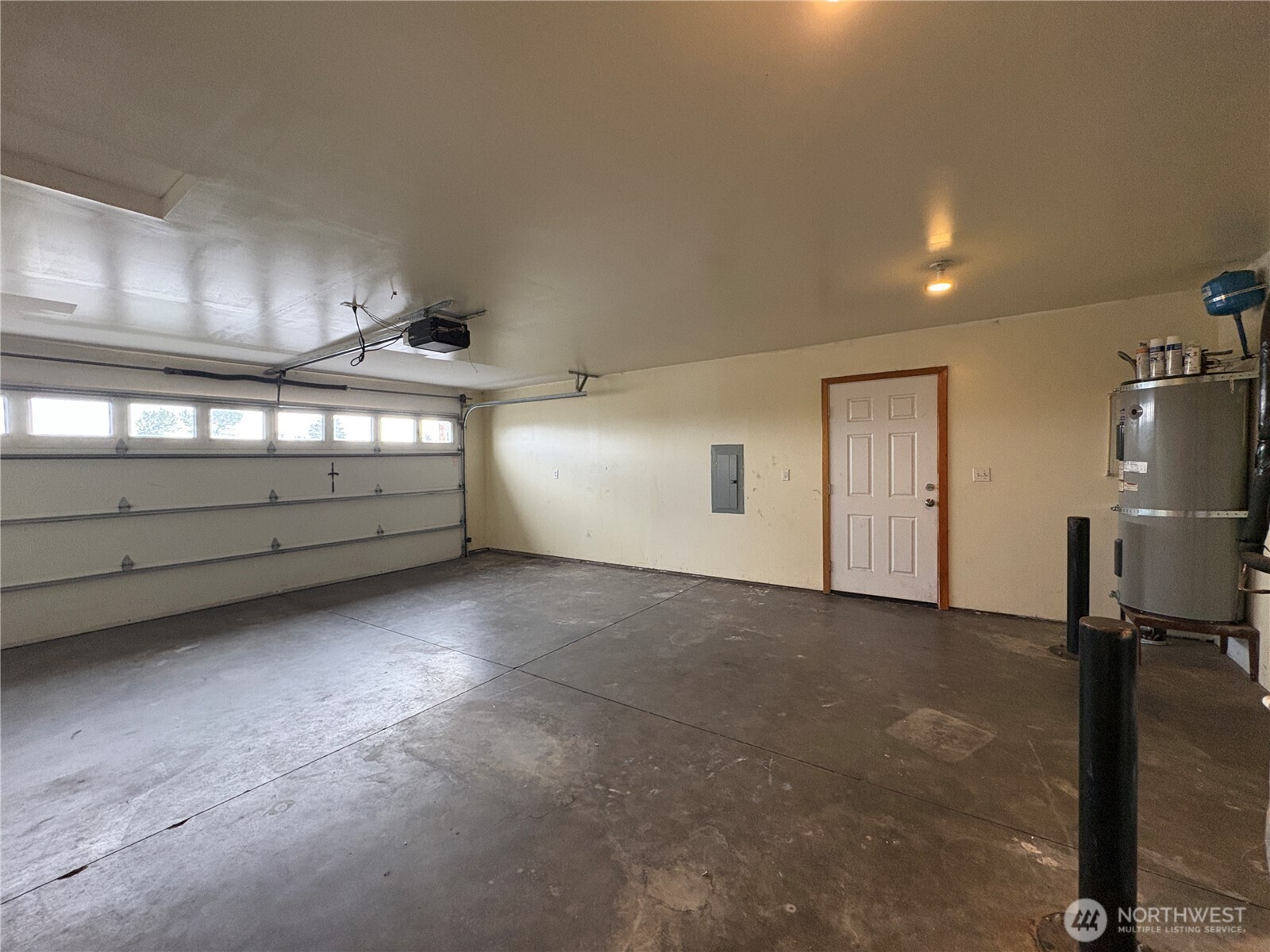 509B Clubhouse Way, Unit A Mattawa, WA 99349 - Photo 25 of 29 a view of an empty room