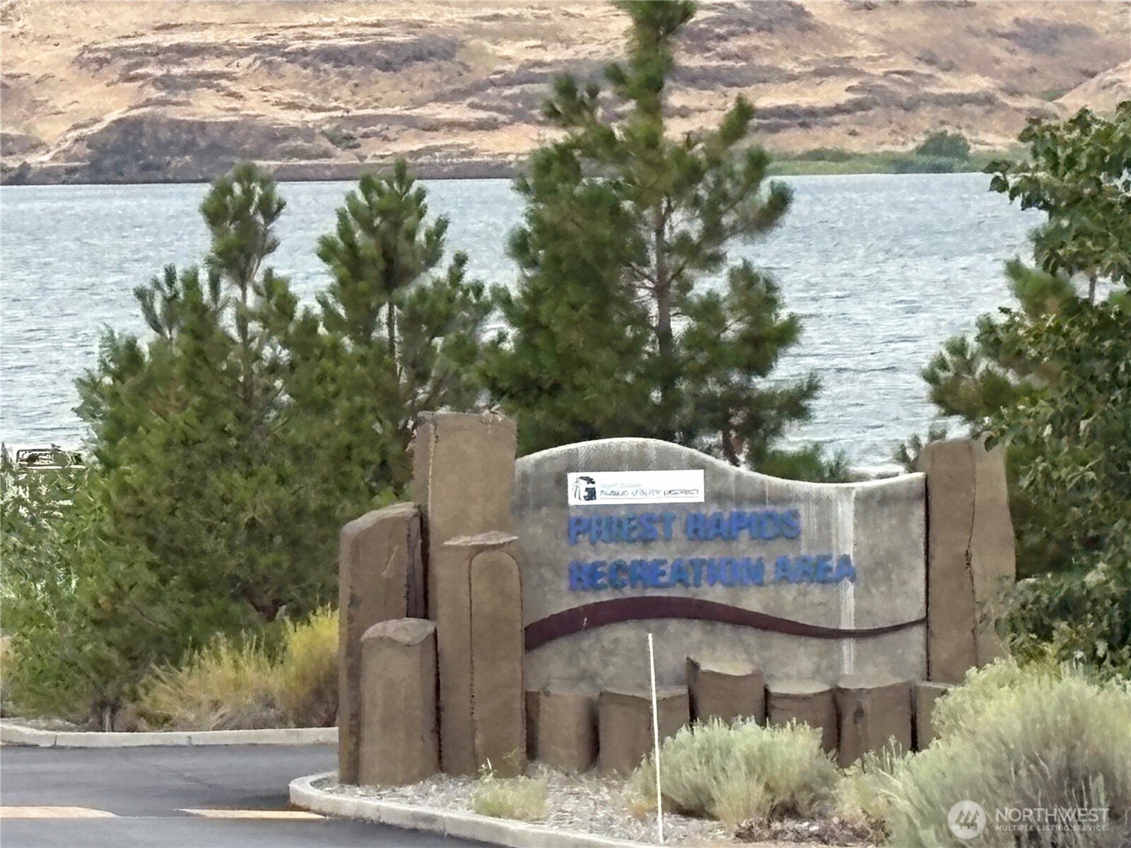 509B Clubhouse Way, Unit A Mattawa, WA 99349 - Photo 5 of 29 a view of a house with a yard