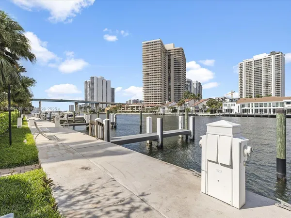 $2,950,000 | 3960 194th Trail, Sunny Isles Beach, FL 33160