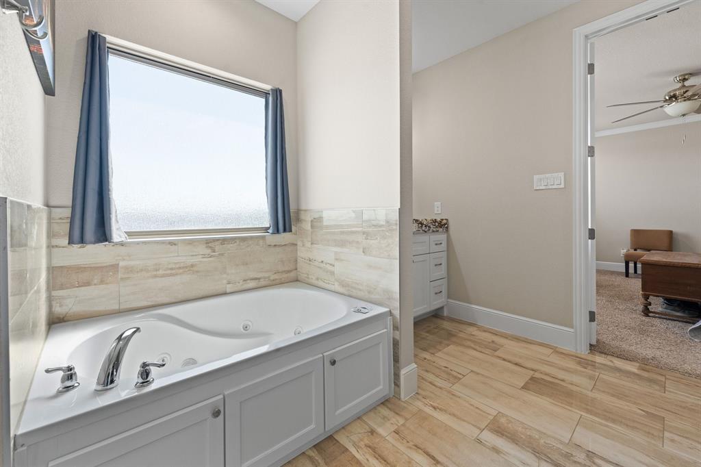 6012 Berry Ridge Lane Joshua, TX 76058 - Photo 20 of 34