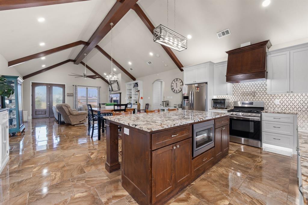 6012 Berry Ridge Lane Joshua, TX 76058 - Photo 8 of 34