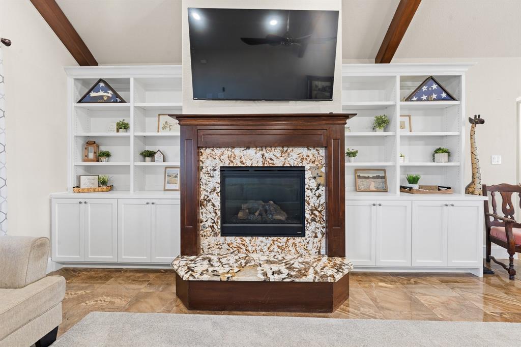 6012 Berry Ridge Lane Joshua, TX 76058 - Photo 9 of 34