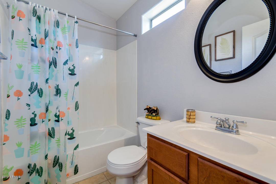 1350 South Greenfield Road, Unit 2183 Mesa, AZ 85206 - Photo 27 of 52 Guest Bath