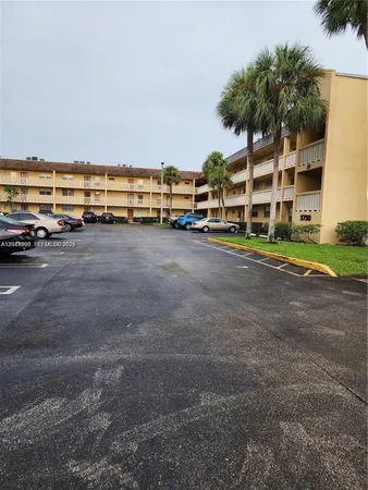 $1,500 | 5750 Northwest 64th Avenue, Unit 303, Tamarac, FL 33319