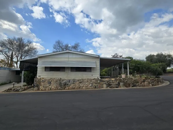 $55,000 | 690 North Castle Rock Street, Unit SPC 11, Woodlake, CA 93286