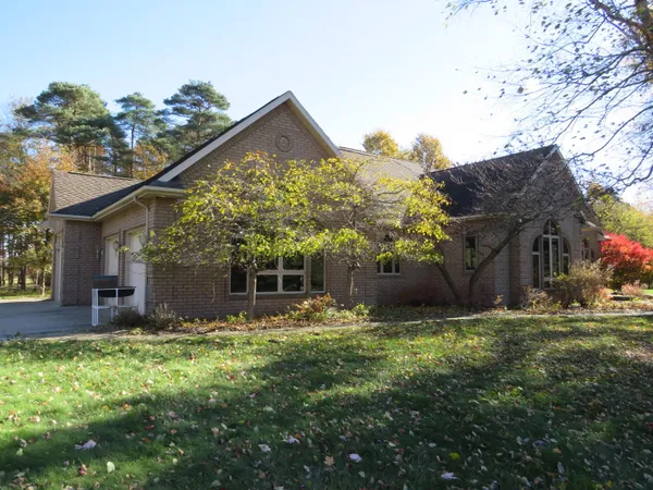$1,225,000 | 2315 Weigl Road, Saginaw, MI 48609
