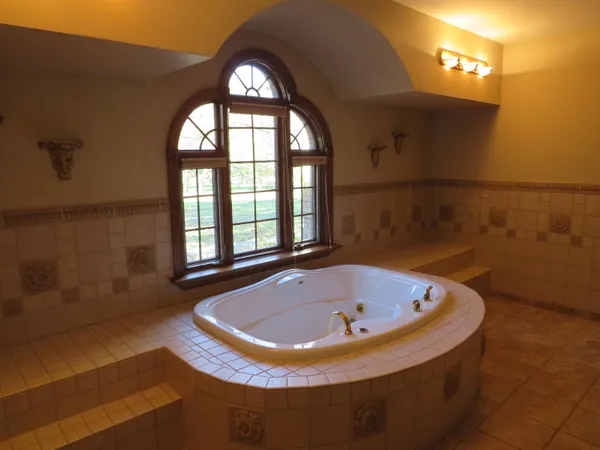 $1,225,000 | 2315 Weigl Road, Saginaw, MI 48609