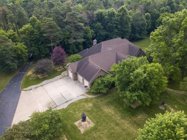 $1,300,000 | 2315 Weigl Road, Saginaw, MI 48609