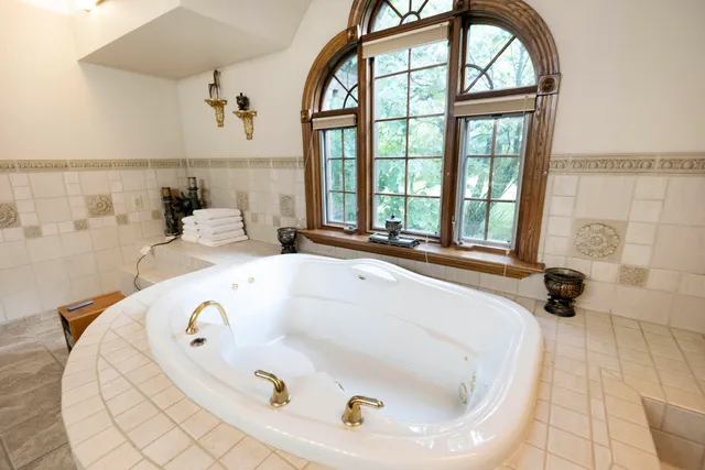 $1,300,000 | 2315 Weigl Road, Saginaw, MI 48609