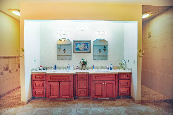 $1,225,000 | 2315 Weigl Road, Saginaw, MI 48609