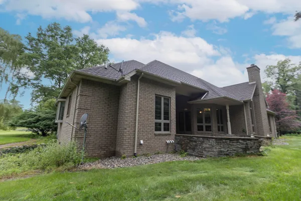 $1,225,000 | 2315 Weigl Road, Saginaw, MI 48609