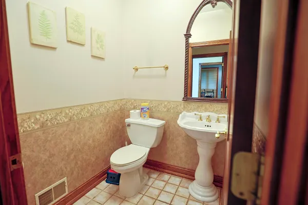 $1,225,000 | 2315 Weigl Road, Saginaw, MI 48609