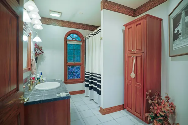 $1,225,000 | 2315 Weigl Road, Saginaw, MI 48609