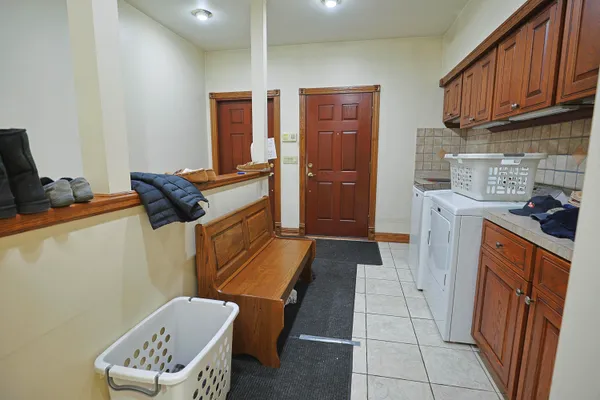 $1,225,000 | 2315 Weigl Road, Saginaw, MI 48609