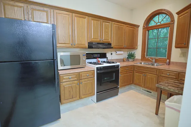 $1,300,000 | 2315 Weigl Road, Saginaw, MI 48609