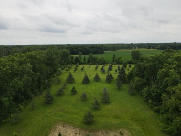 $1,225,000 | 2315 Weigl Road, Saginaw, MI 48609