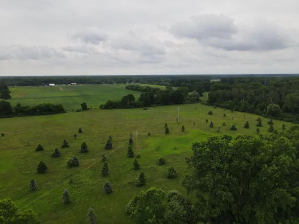 $1,225,000 | 2315 Weigl Road, Saginaw, MI 48609