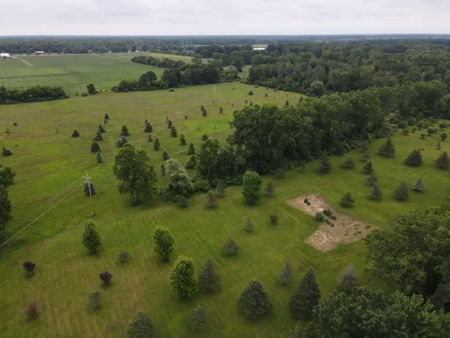 $1,300,000 | 2315 Weigl Road, Saginaw, MI 48609