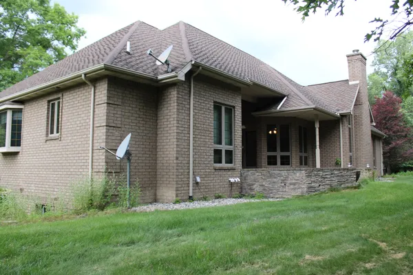 $1,225,000 | 2315 Weigl Road, Saginaw, MI 48609