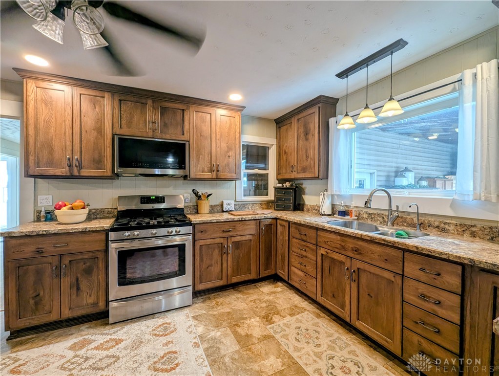 4790 Grubbs-Rex Road Arcanum, OH 45304 - Photo 23 of 41 Main House Kitchen
