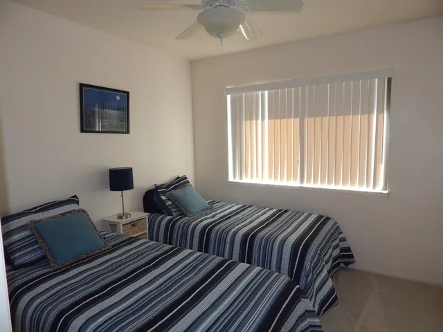 $425,000 | 2010 Lawrence Crossley Road, Unit 1, Palm Springs, CA 92264