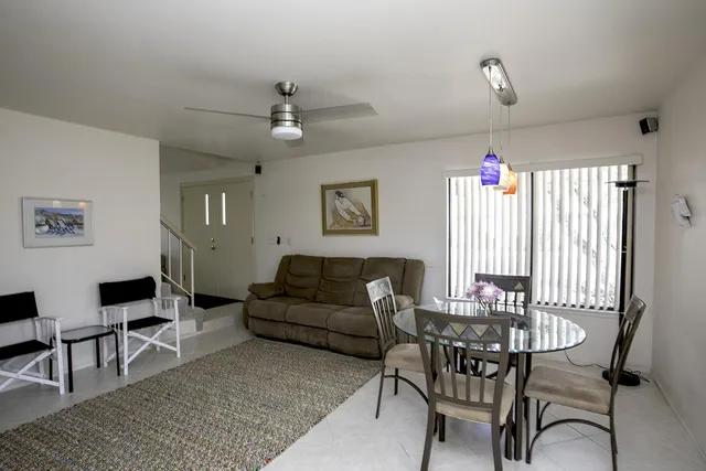 $425,000 | 2010 Lawrence Crossley Road, Unit 1, Palm Springs, CA 92264