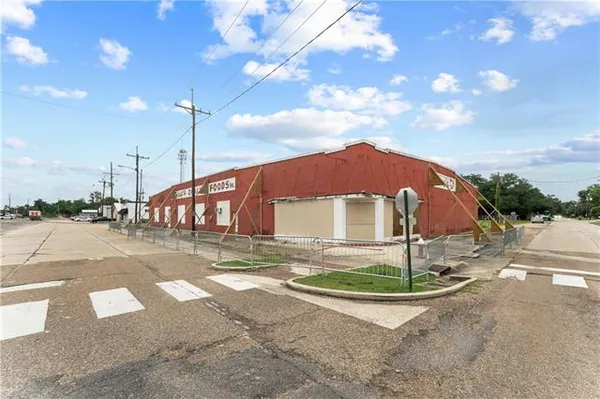 $850,000 | 300 North Cate Street, Hammond, LA 70401