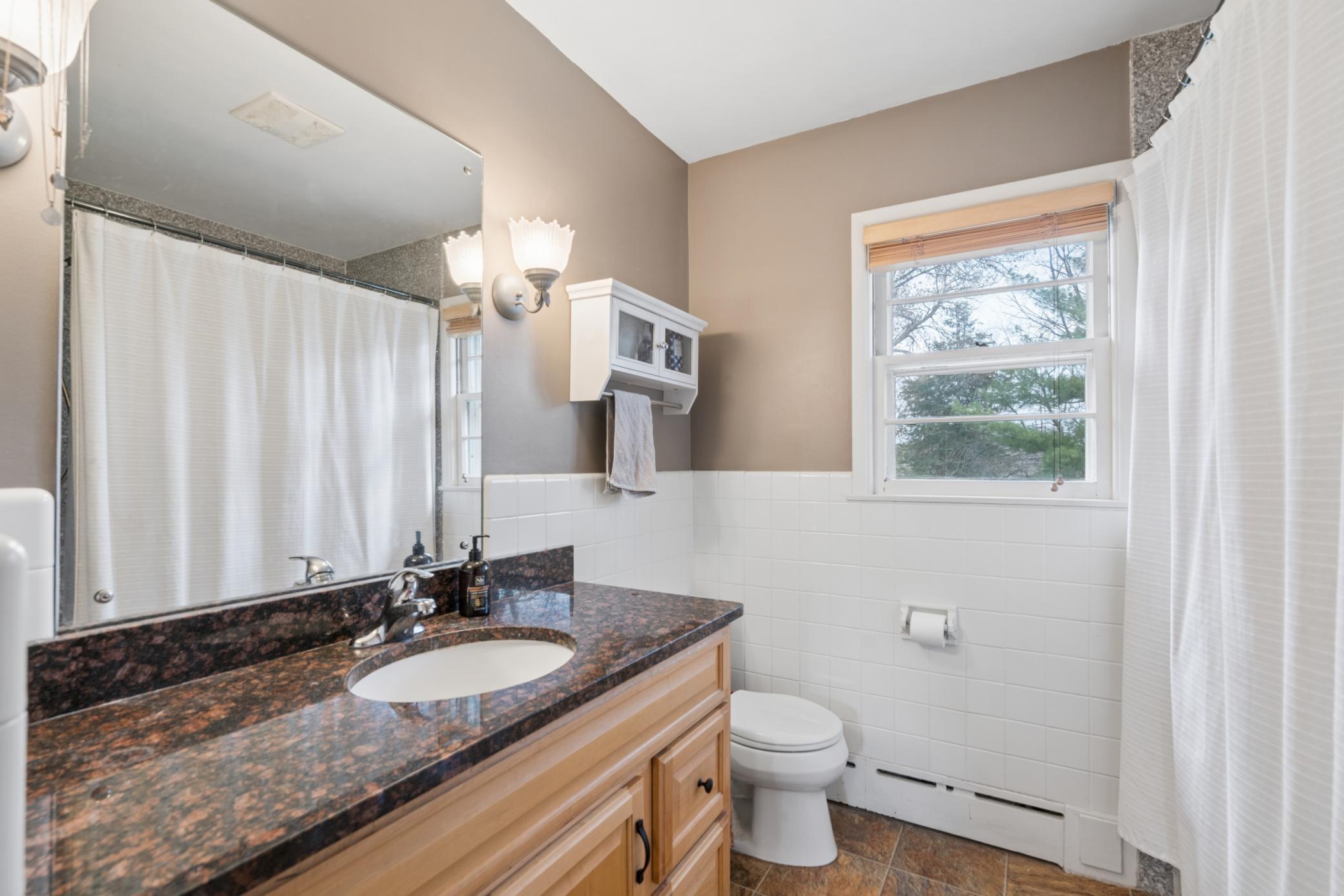 2820 Washta Bay Road Chanhassen, MN 55331 - Photo 16 of 56