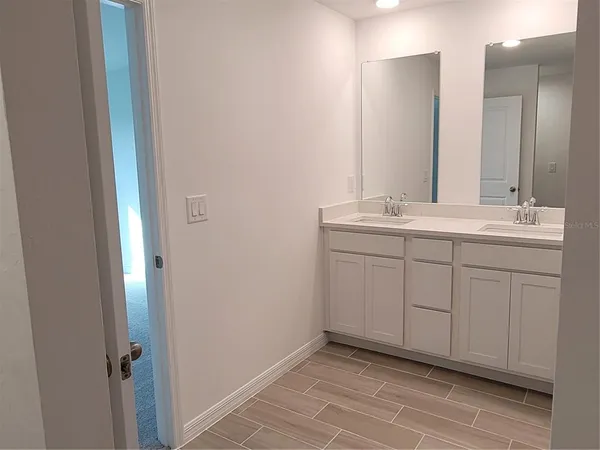 $2,000 | 11100 Vanessa Avenue, Englewood, FL 34224