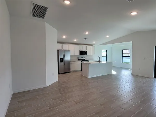 $2,000 | 11100 Vanessa Avenue, Englewood, FL 34224