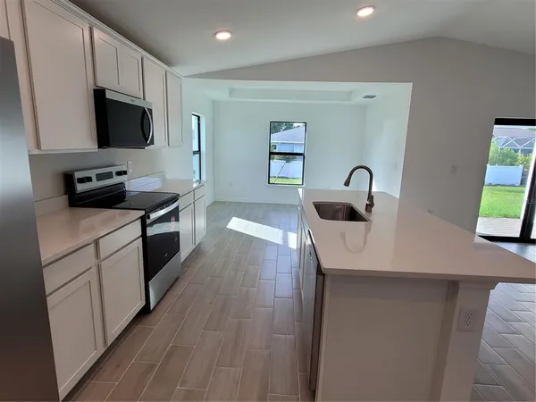 $2,000 | 11100 Vanessa Avenue, Englewood, FL 34224