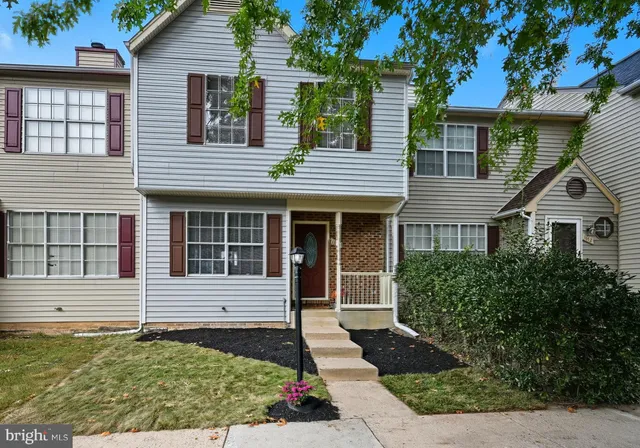 $2,650 | 11170 Hamlet Court, Fredericksburg, VA 22407