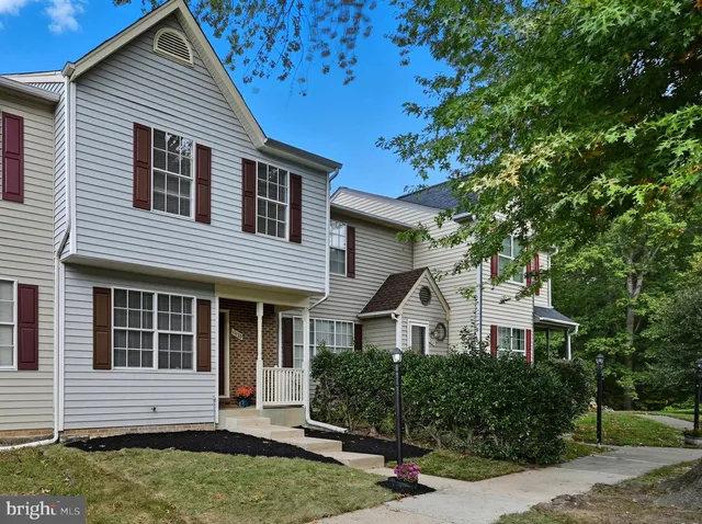 $2,650 | 11170 Hamlet Court, Fredericksburg, VA 22407