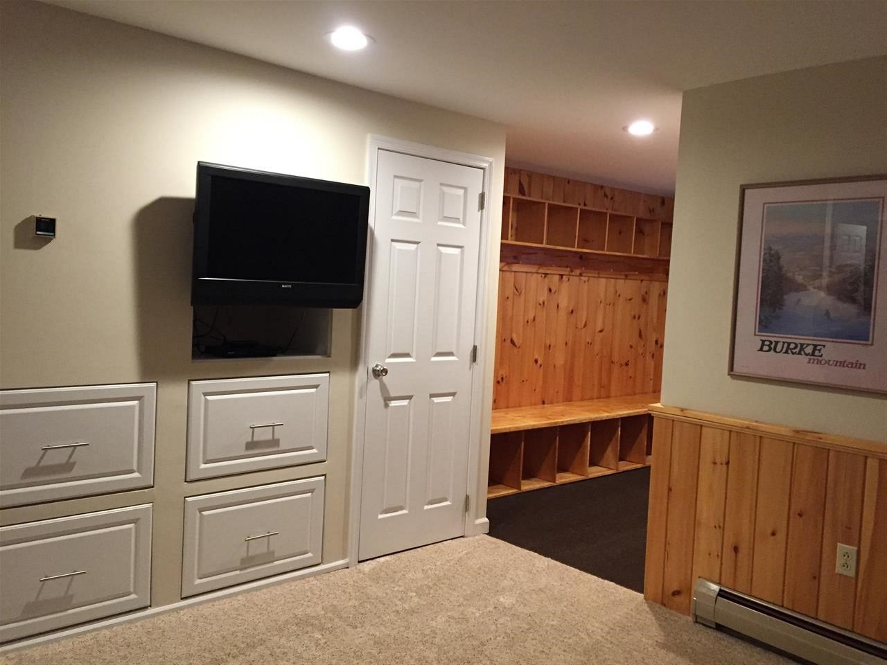 115 Powderhorn Road, Unit 405 Burke, VT 05832 - Photo 19 of 29 Gallery Image 19