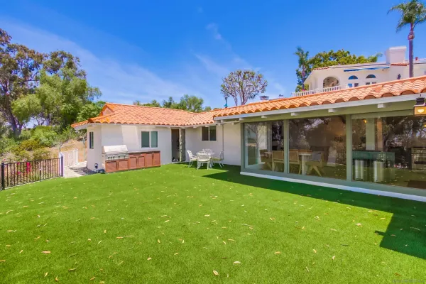 $1,998,111 | 4242 Cosoy Way, San Diego, CA 92103