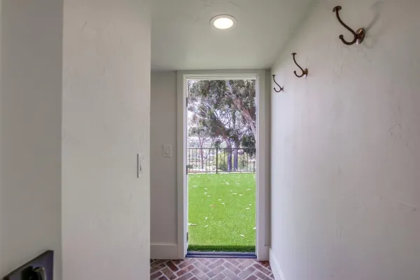 $1,998,111 | 4242 Cosoy Way, San Diego, CA 92103