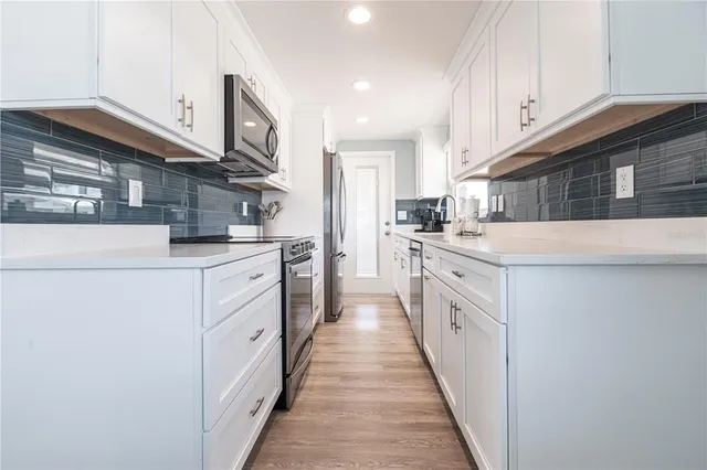 $9,000 | 6020 Midnight Pass Road, Unit 53, Sarasota, FL 34242