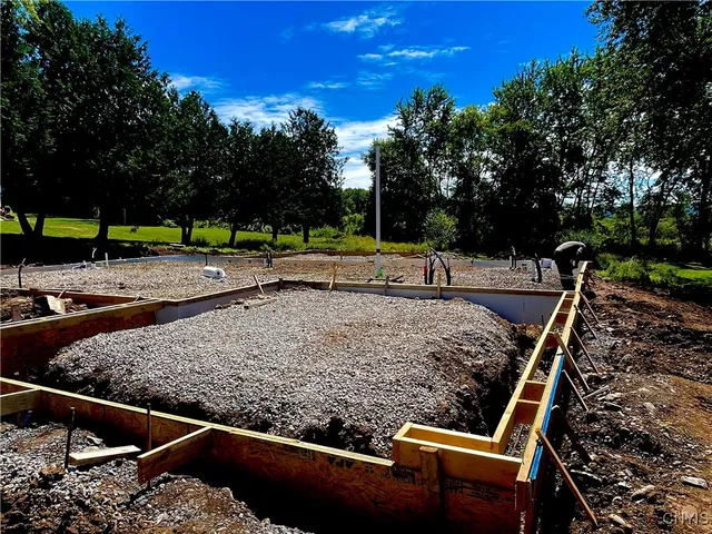 $450,000 | 9666 Mallory Road, New Hartford, NY 13413