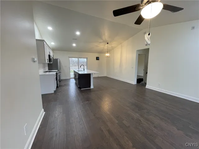 $450,000 | 9666 Mallory Road, New Hartford, NY 13413