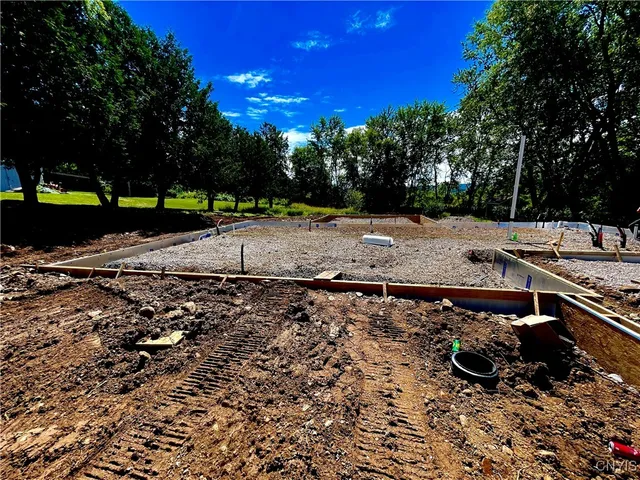 $450,000 | 9666 Mallory Road, New Hartford, NY 13413