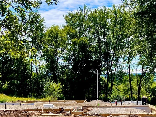 $450,000 | 9666 Mallory Road, New Hartford, NY 13413