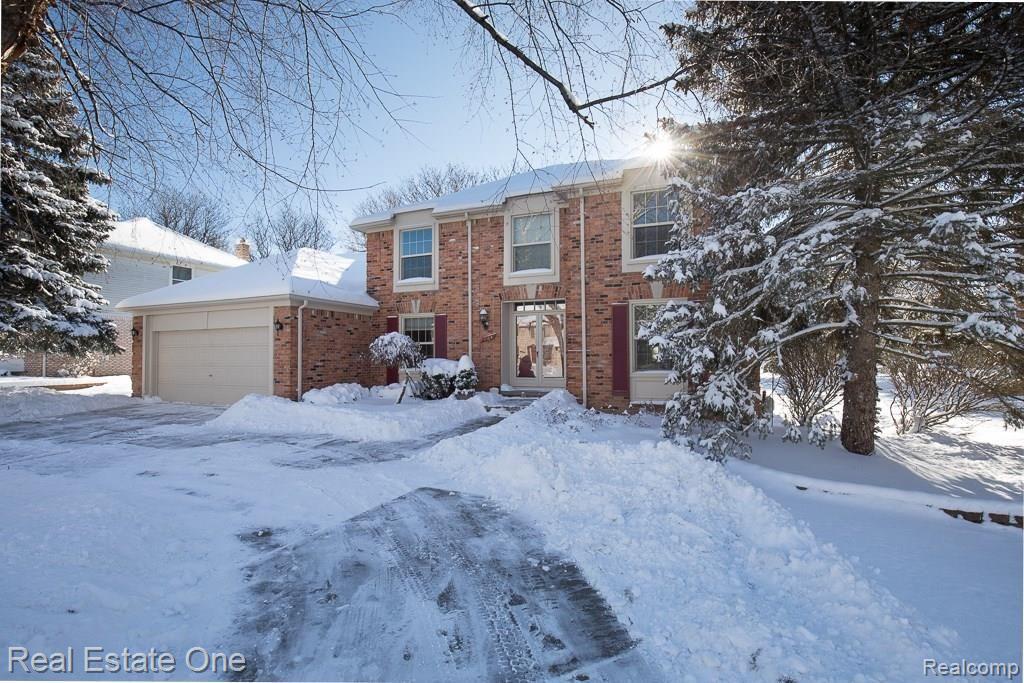 464 Timberline Drive Rochester Hills, MI 48309 - Photo 2 of 21