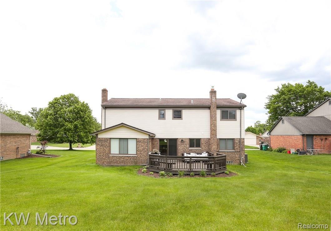 254 Slade Court Rochester, MI 48307 - Photo 43 of 48 Slade-42.jpg