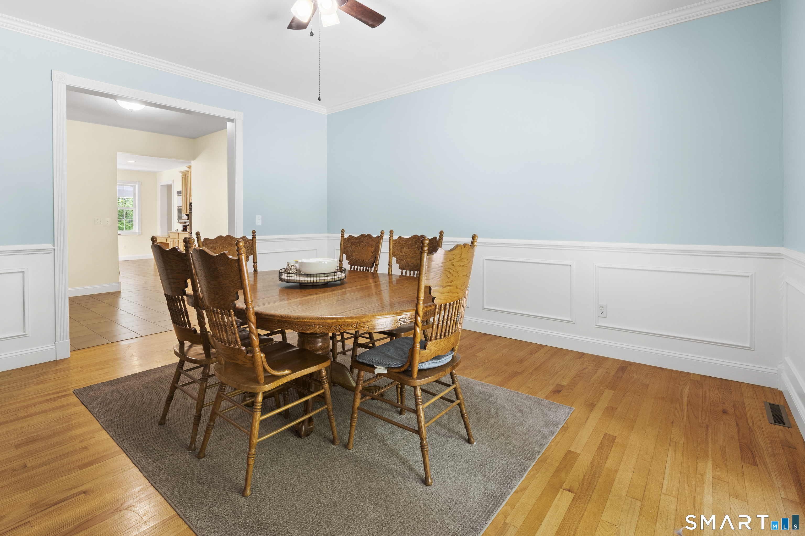 175 Cranberry Bog Road Killingly, CT 06239 - Photo 14 of 40 a dining room with furniture and wooden floor